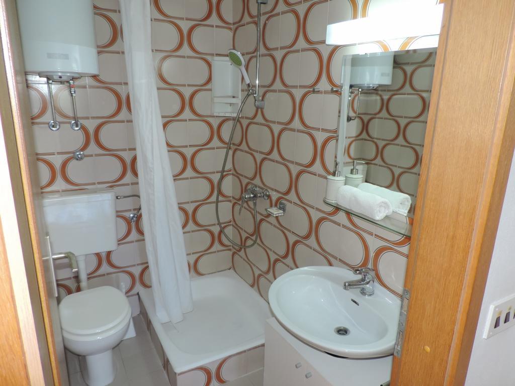 Apartment Vidas Novalja Ngoại thất bức ảnh