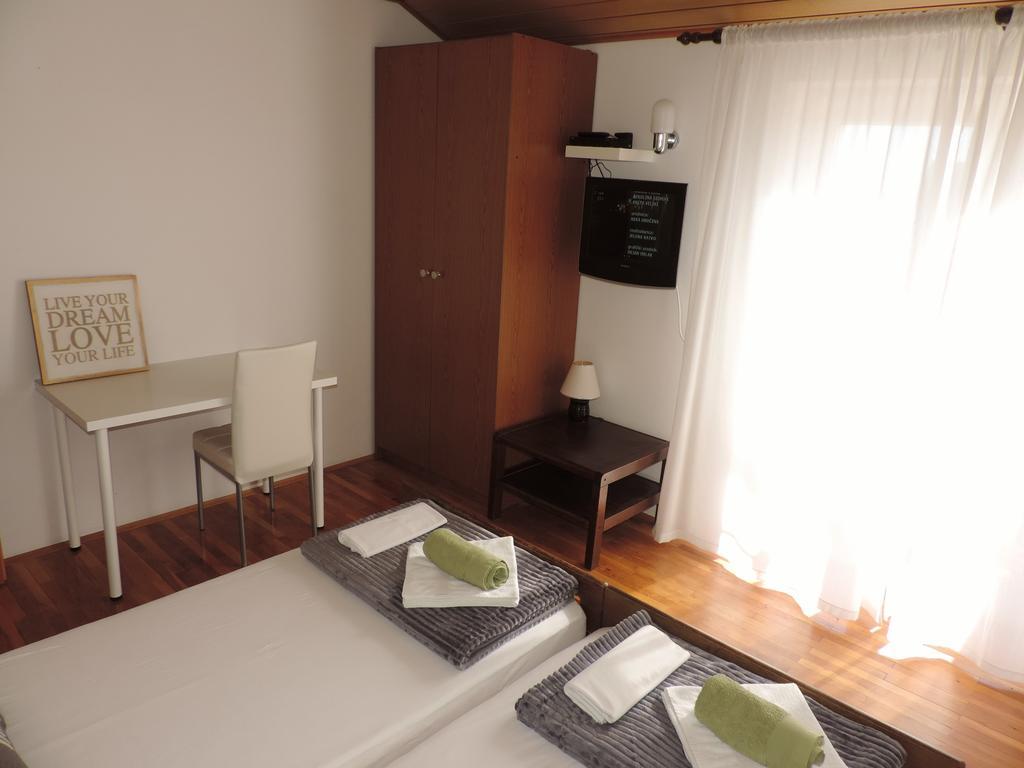 Apartment Vidas Novalja Ngoại thất bức ảnh