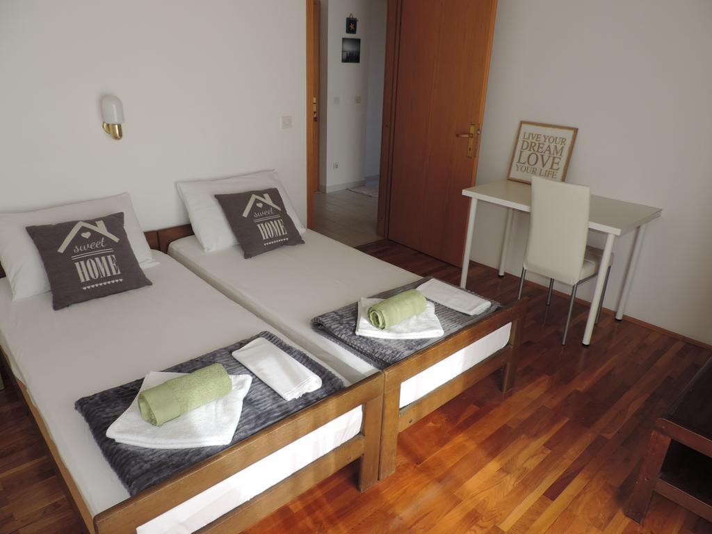Apartment Vidas Novalja Ngoại thất bức ảnh
